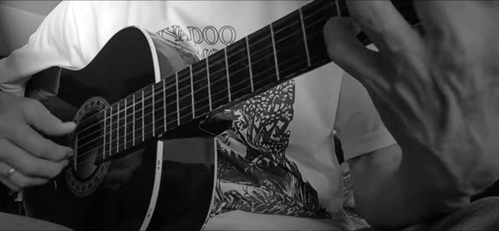 Zede Eng plays Leo Brouwer - Estudios Sencillos nº2
